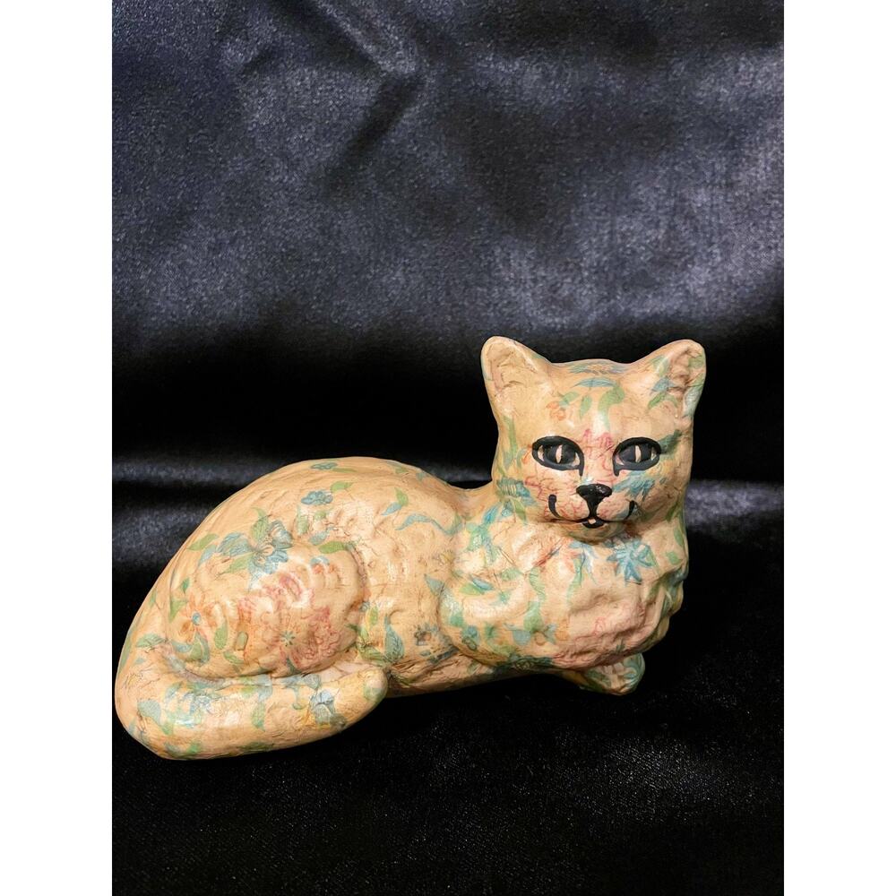 Cat Figurine by DONA WHITE - Whatchamacallits Collection - Vintage - Picture 1 of 5
